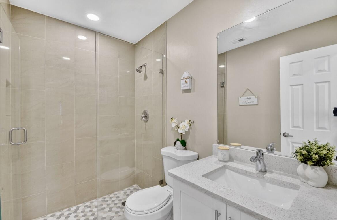 PARKWAY VILLAGE - Residential