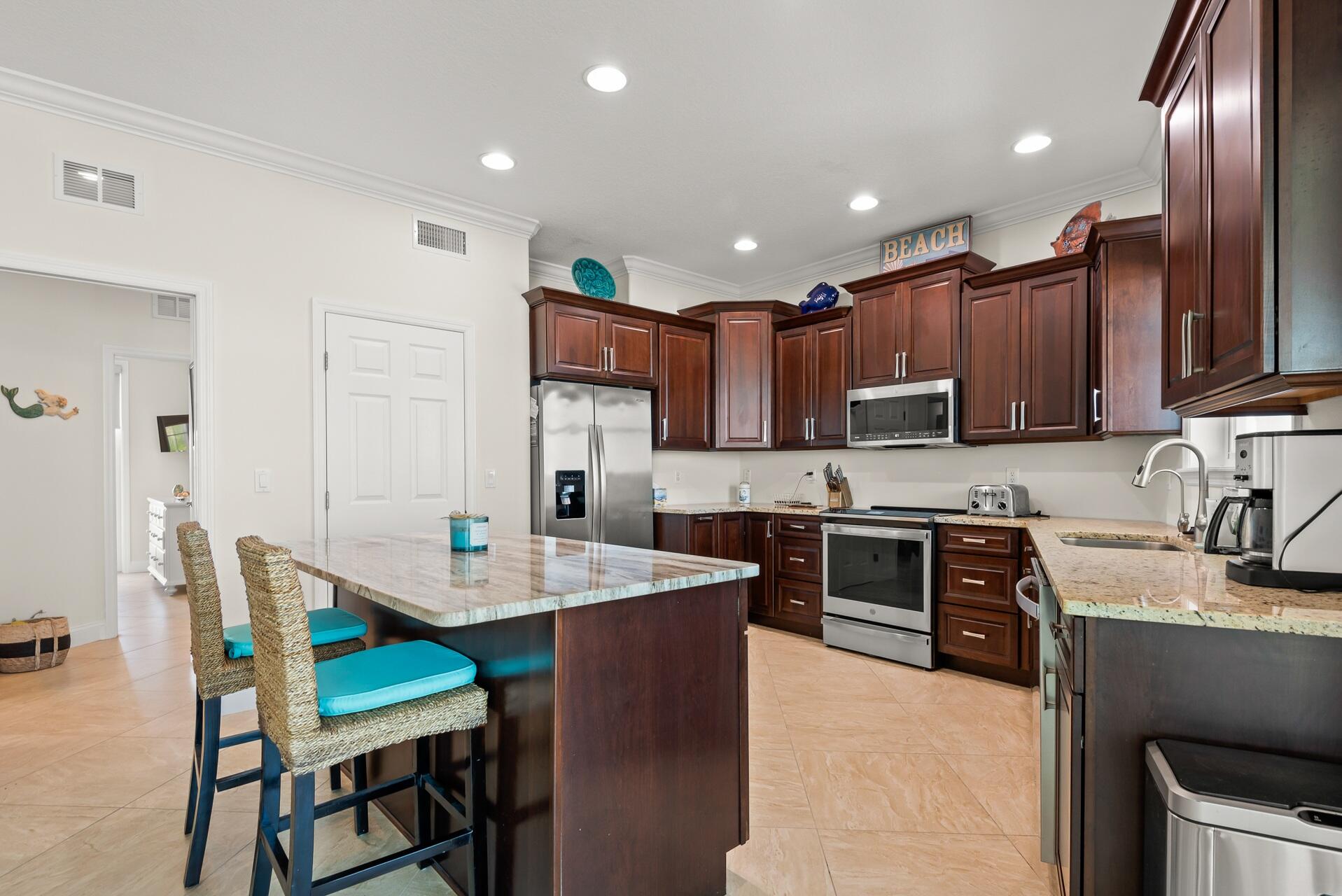 Kahana Beach - Residential