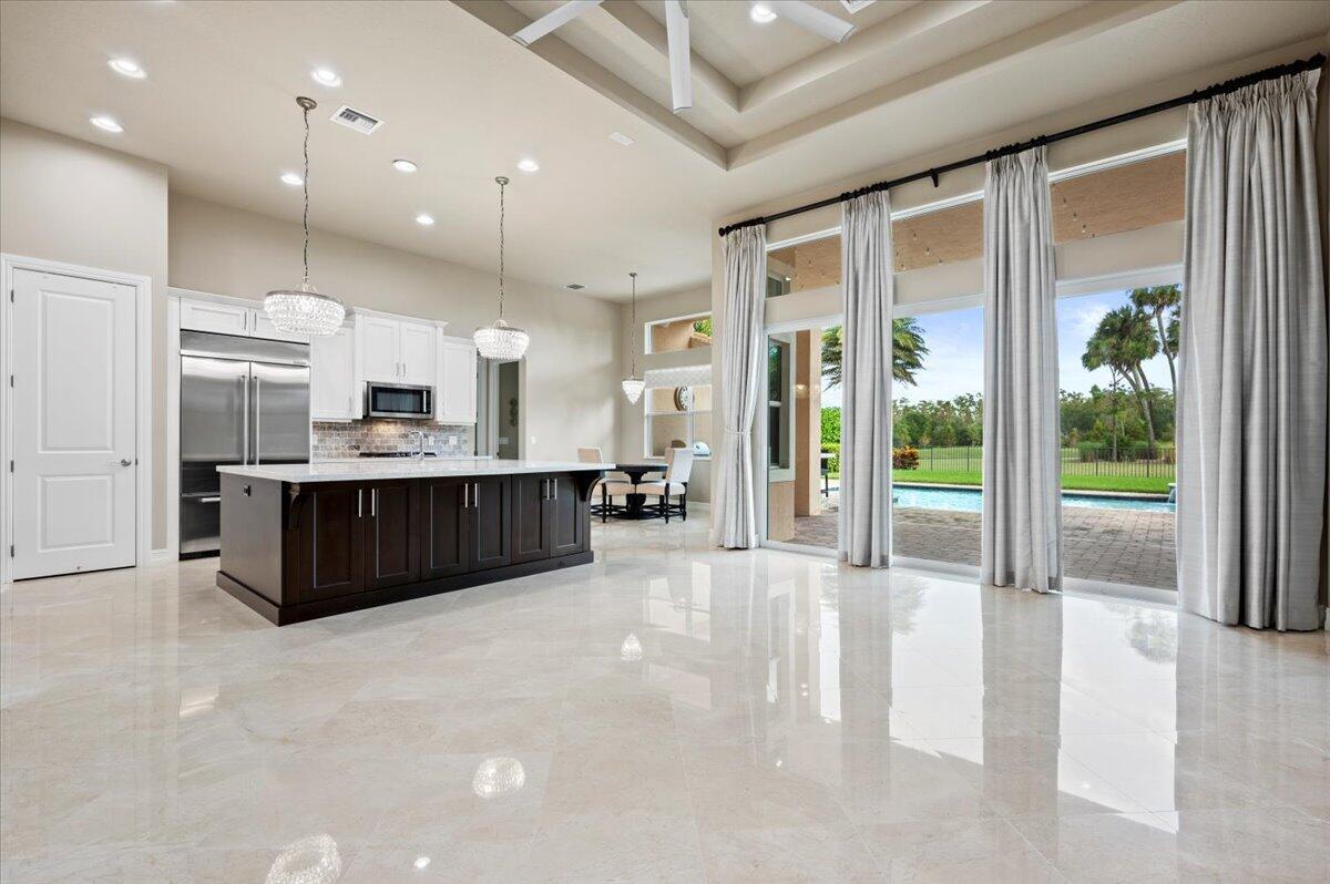 JUPITER COUNTRY CLUB - Residential