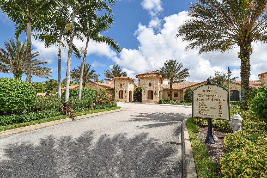 JUPITER COUNTRY CLUB - Residential