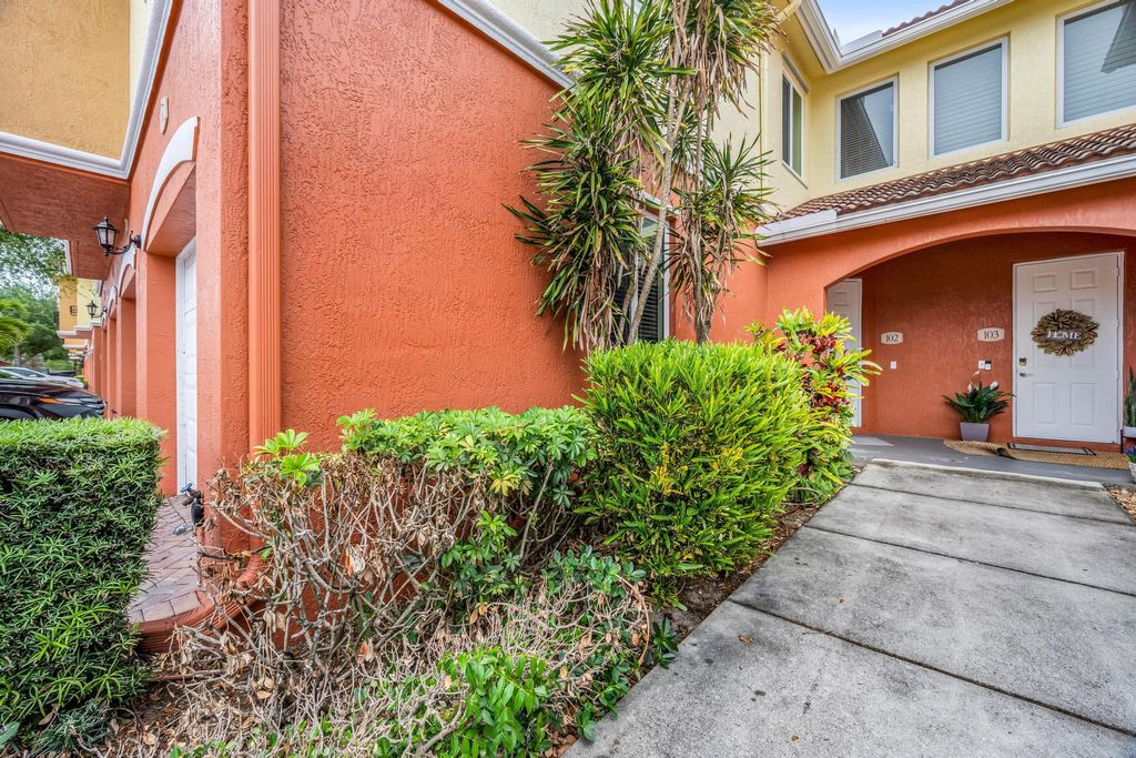 Photo of 47 SE Sedona Circle #102, Stuart, FL 34994 (MLS # B26010204)