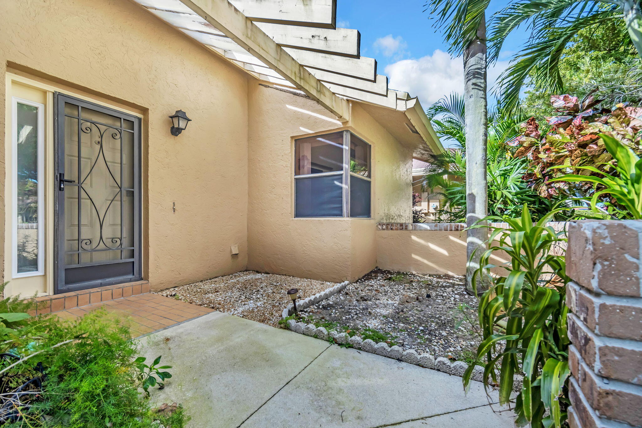 2643 Calliandra Terrace