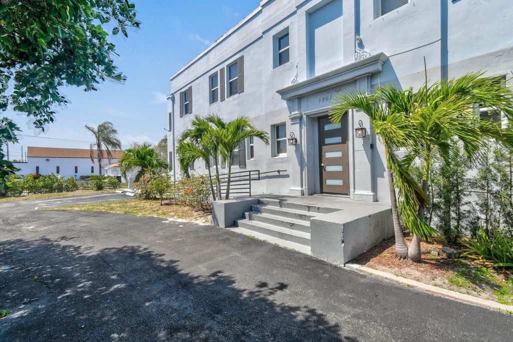 Photo of 1401 Division Avenue #203, West Palm Beach, FL 33401 (MLS # B26036278)