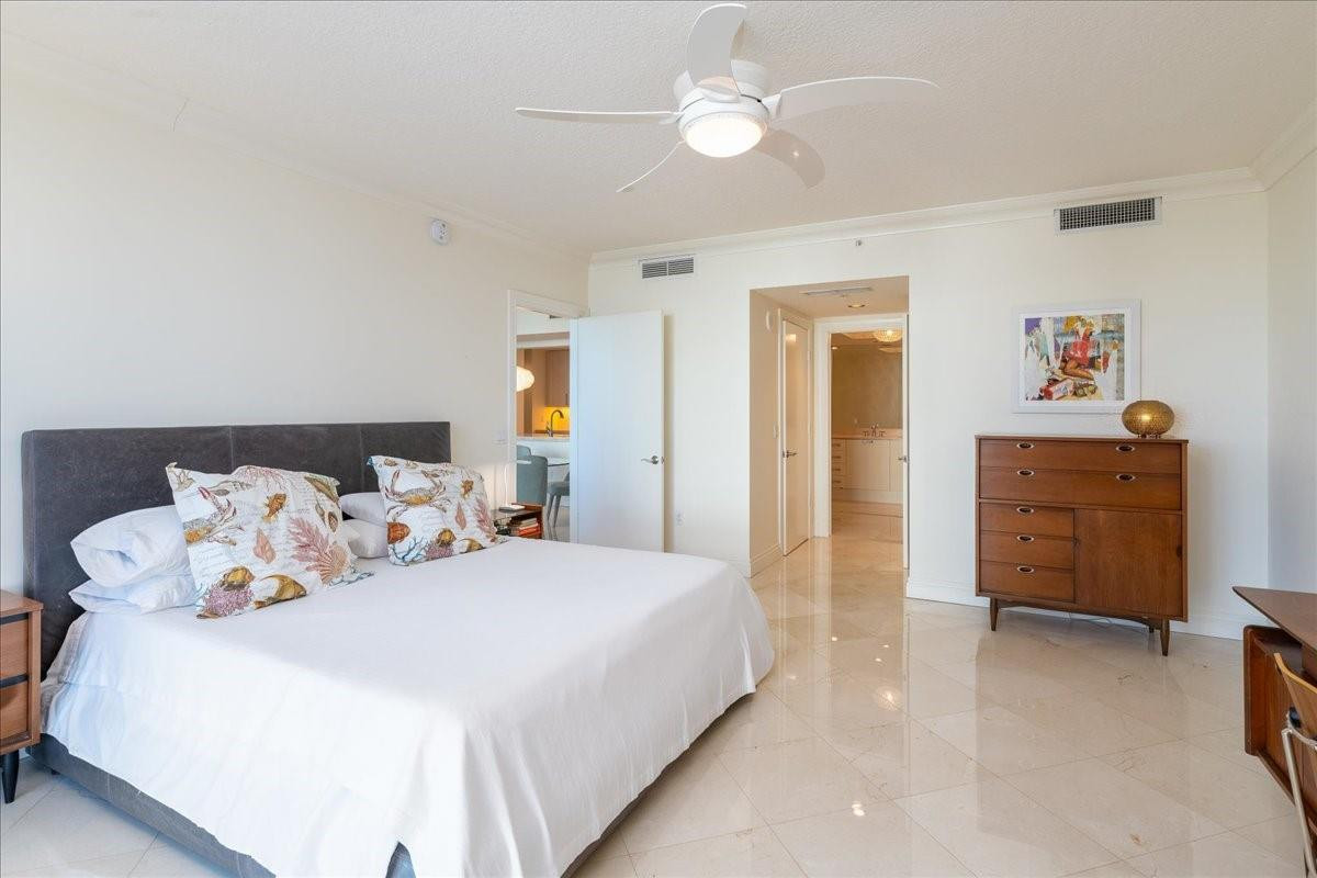 La Rive - Residential