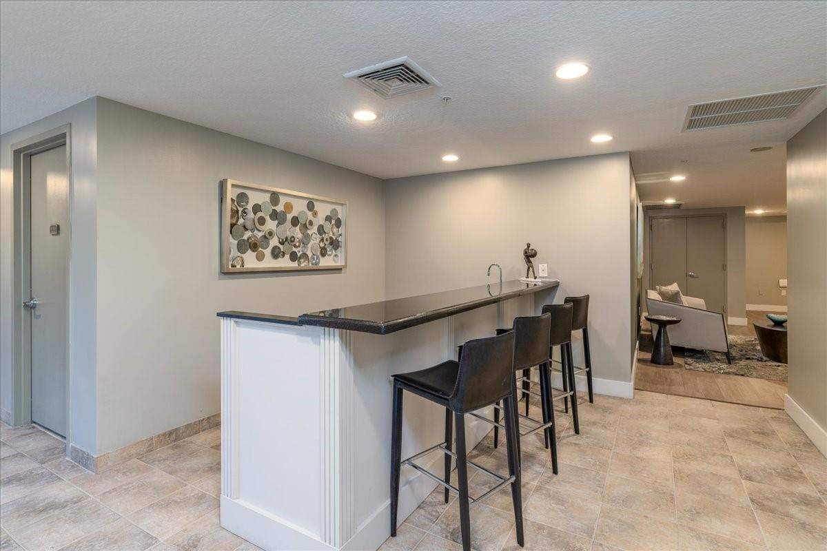 La Rive - Residential