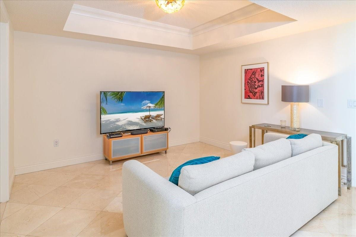 La Rive - Residential