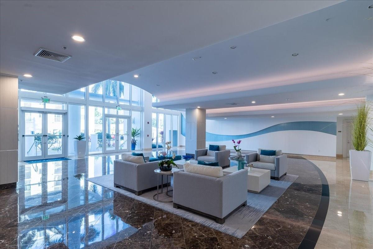 La Rive - Residential