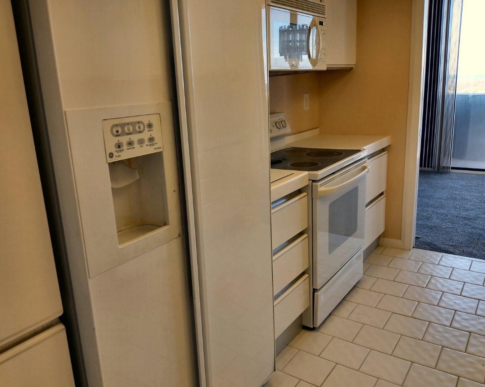 Old Port Cove Towers - Residential