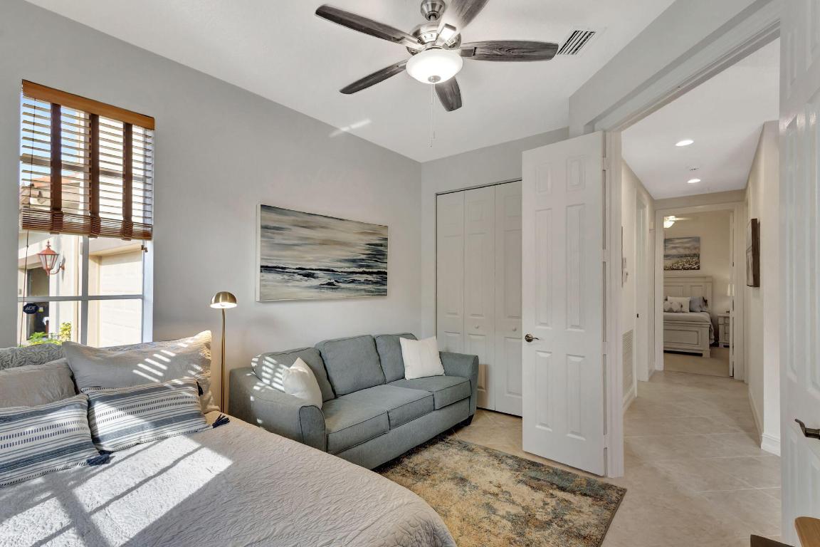 IBIS GOLF & COUNTRY CLUB - Residential Lease