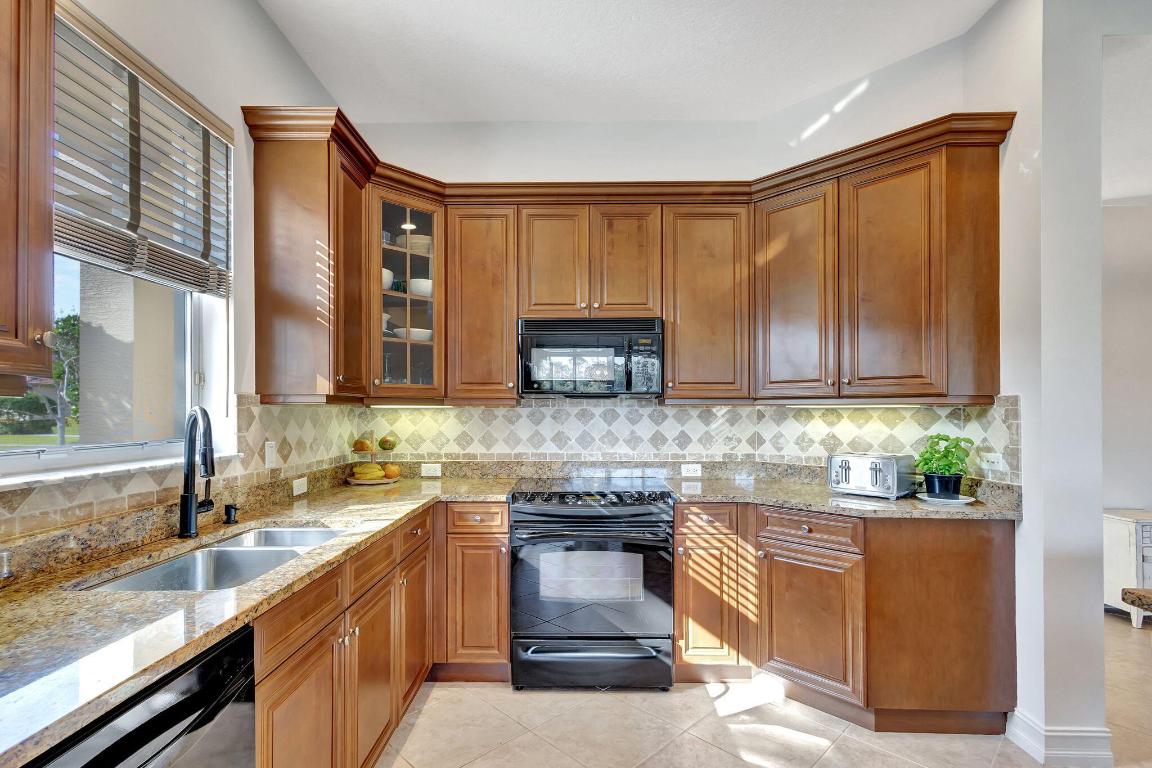 IBIS GOLF & COUNTRY CLUB - Residential Lease