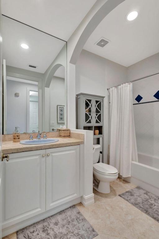 IBIS GOLF & COUNTRY CLUB - Residential Lease