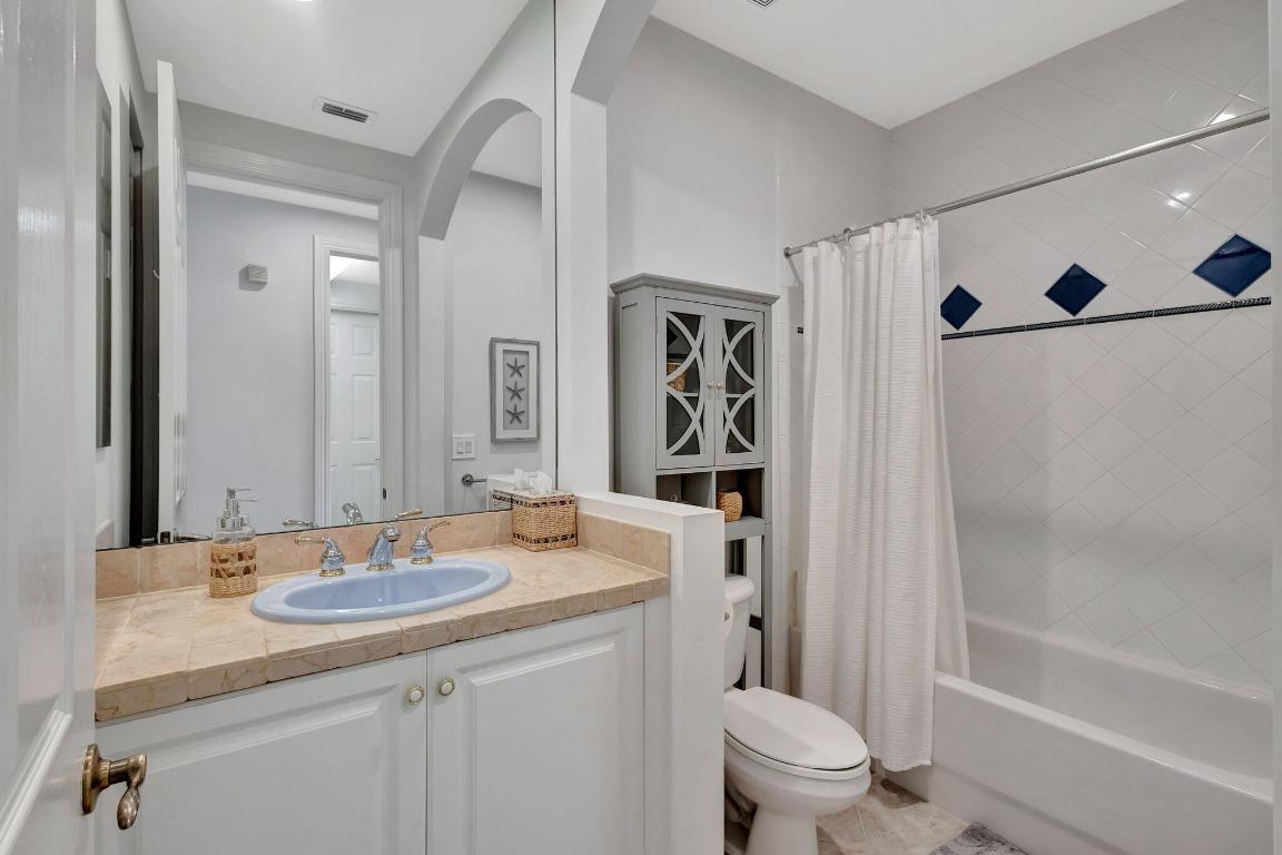 IBIS GOLF & COUNTRY CLUB - Residential Lease