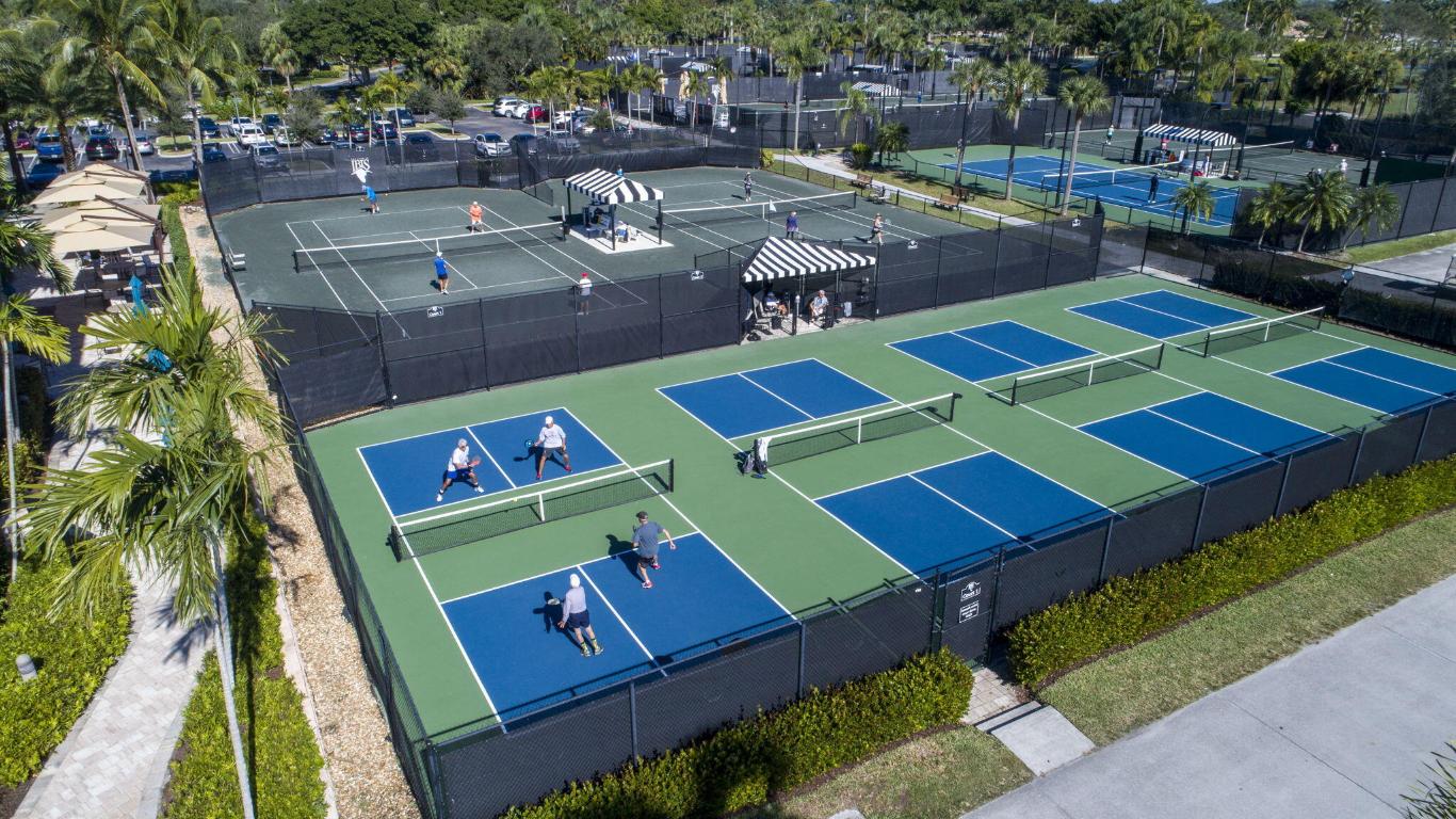 IBIS GOLF & COUNTRY CLUB - Residential Lease