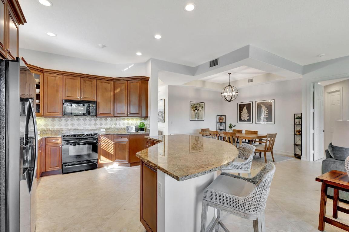 IBIS GOLF & COUNTRY CLUB - Residential Lease