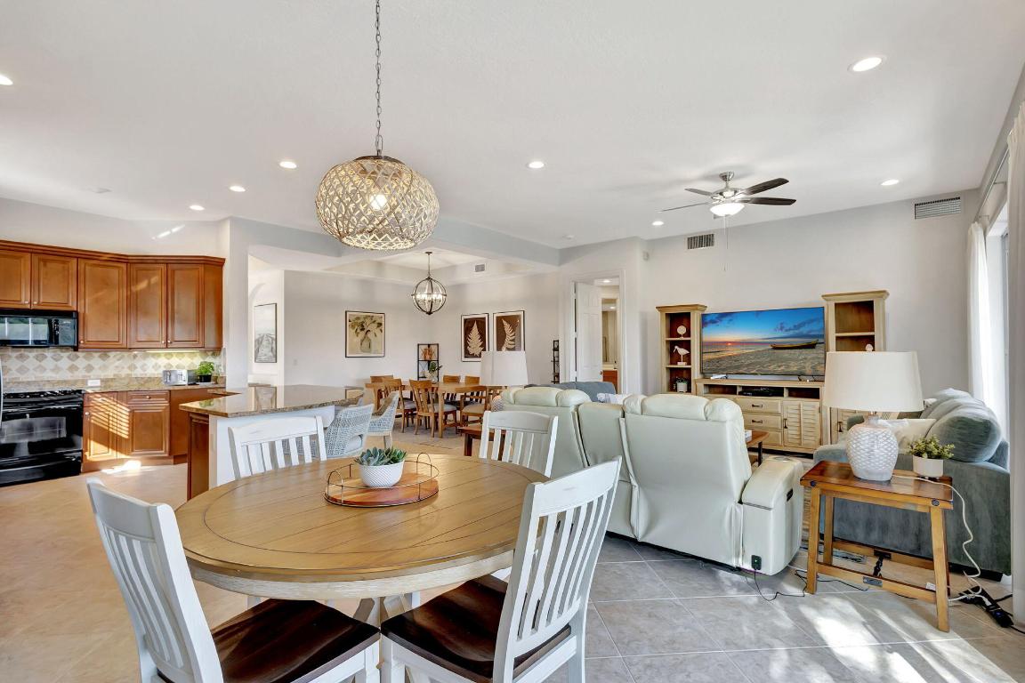 IBIS GOLF & COUNTRY CLUB - Residential Lease