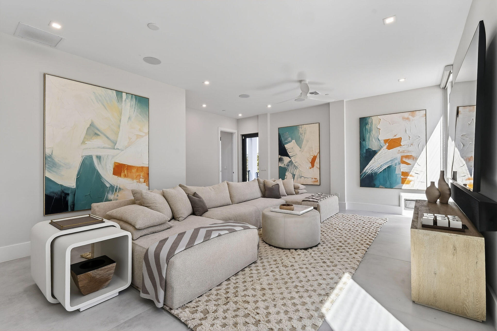 4360 Diamond Shores Way