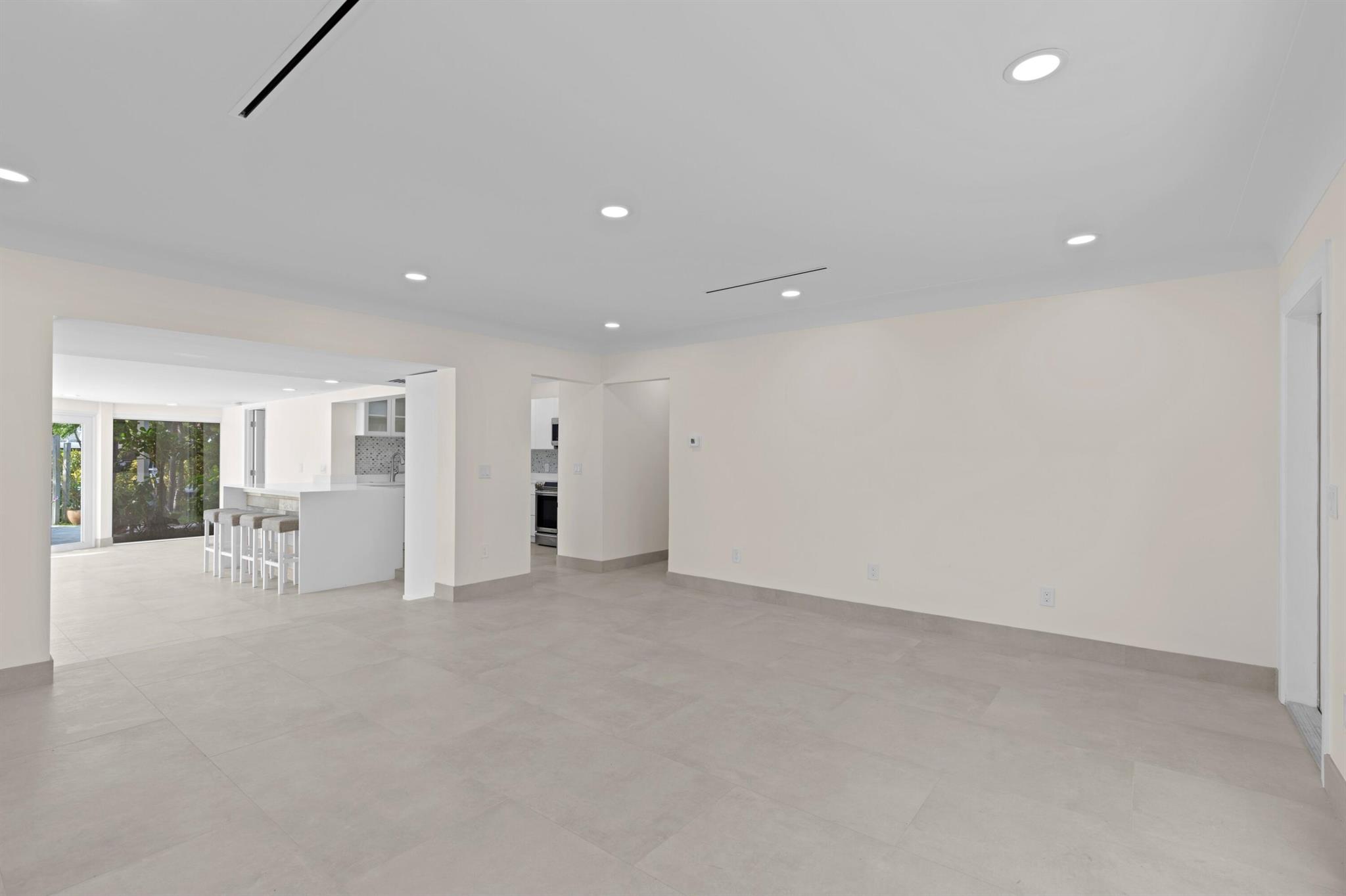 GARDEN ISLES SEC 8 - Residential Lease