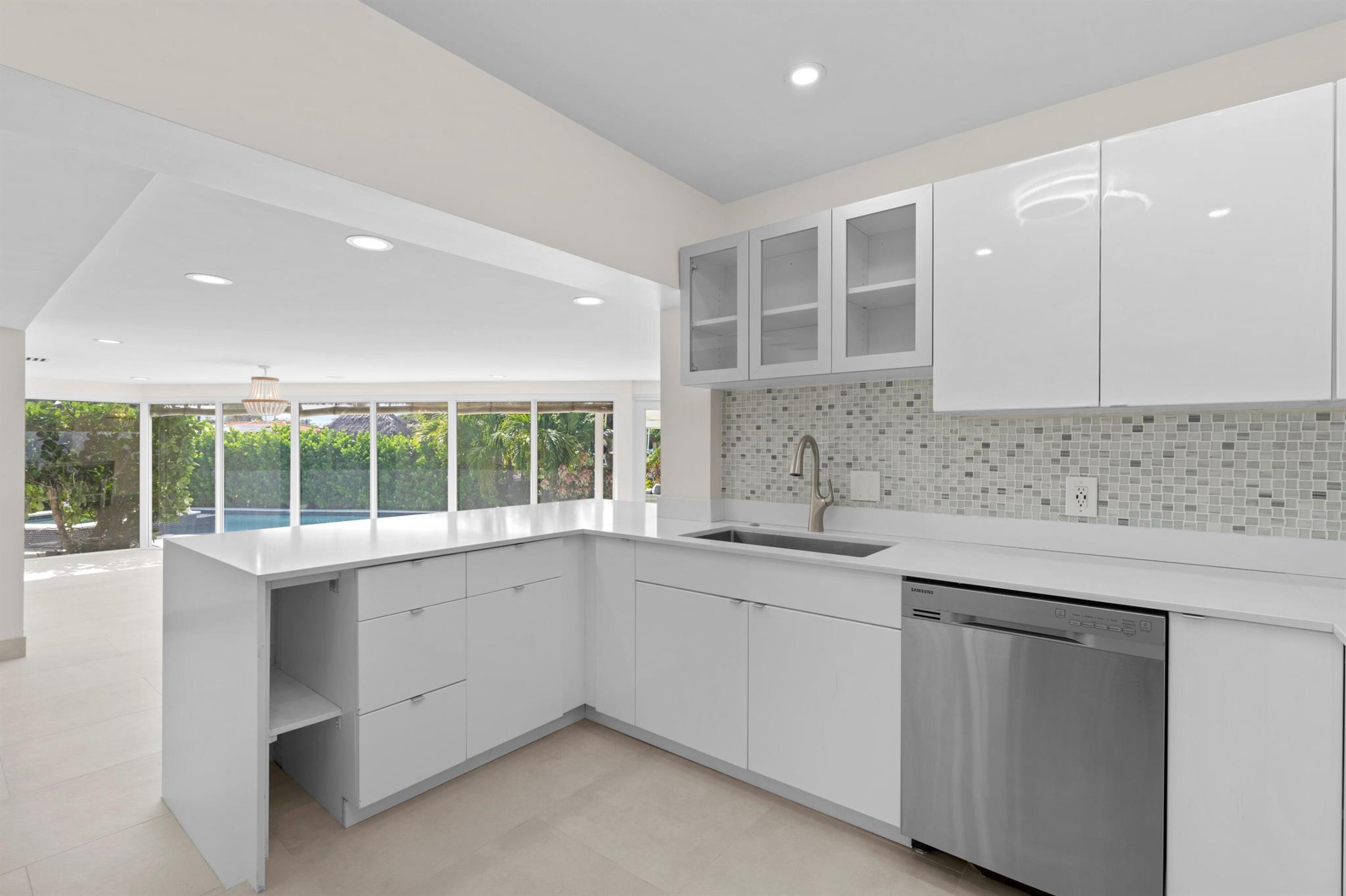 GARDEN ISLES SEC 8 - Residential Lease