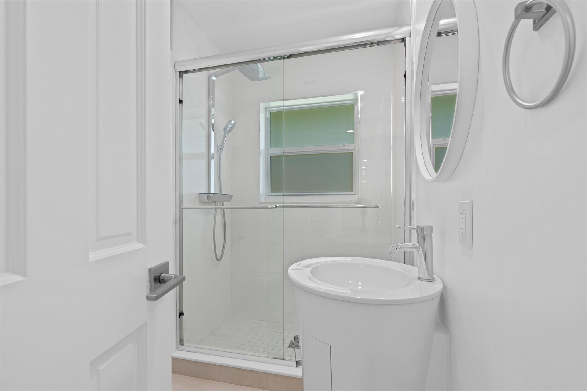 GARDEN ISLES SEC 8 - Residential Lease