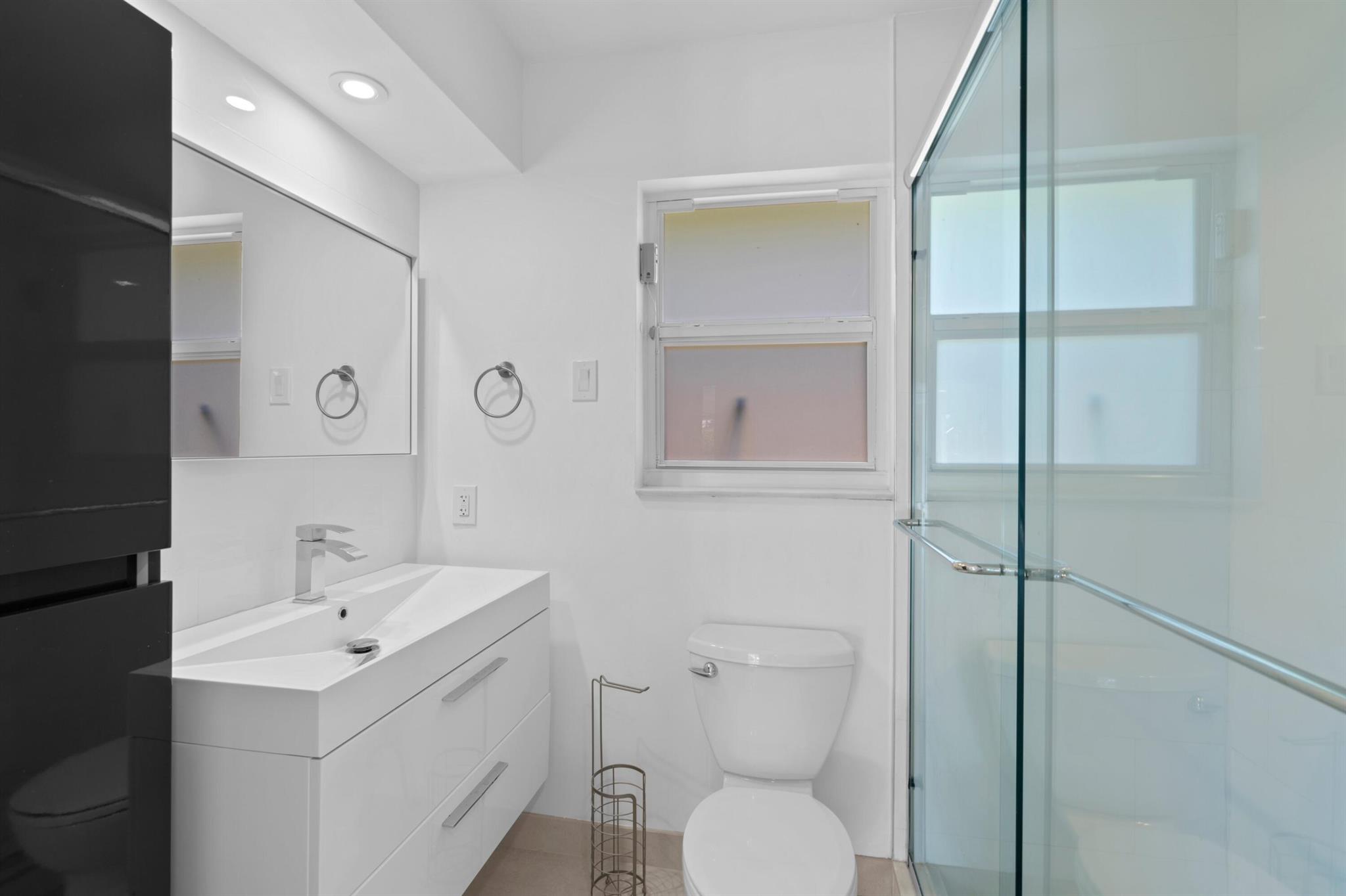 GARDEN ISLES SEC 8 - Residential Lease