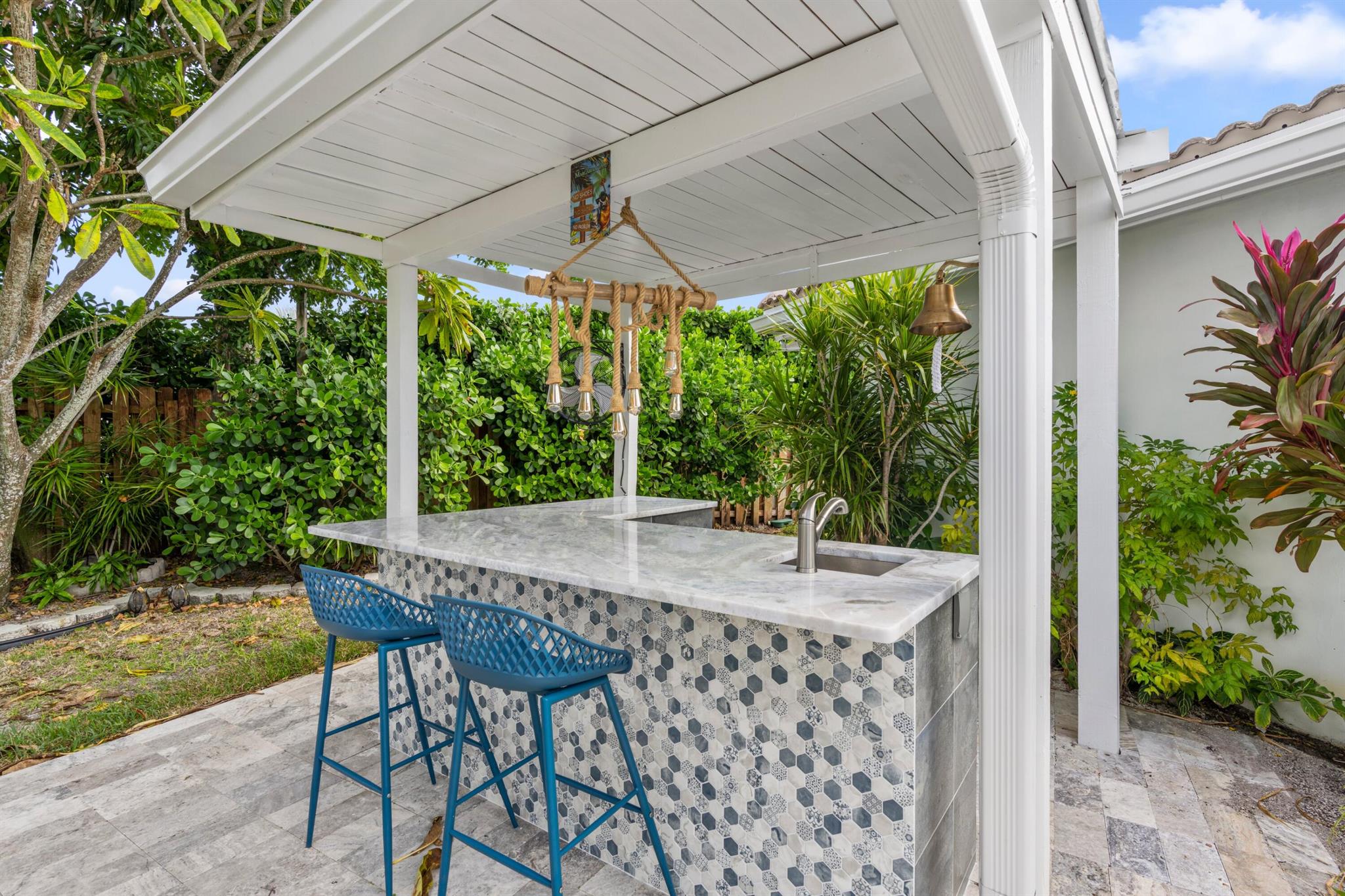 GARDEN ISLES SEC 8 - Residential Lease