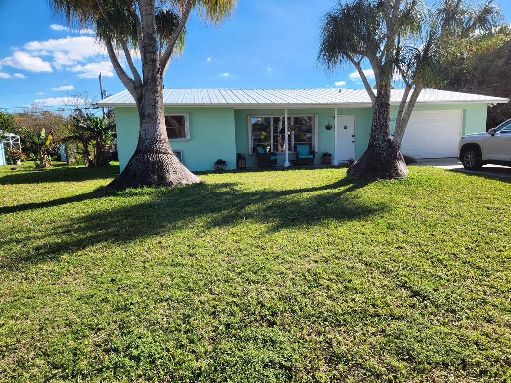 Photo of 5374 SE Harbor Terrace, Stuart, FL 34997 (MLS # R10956827)