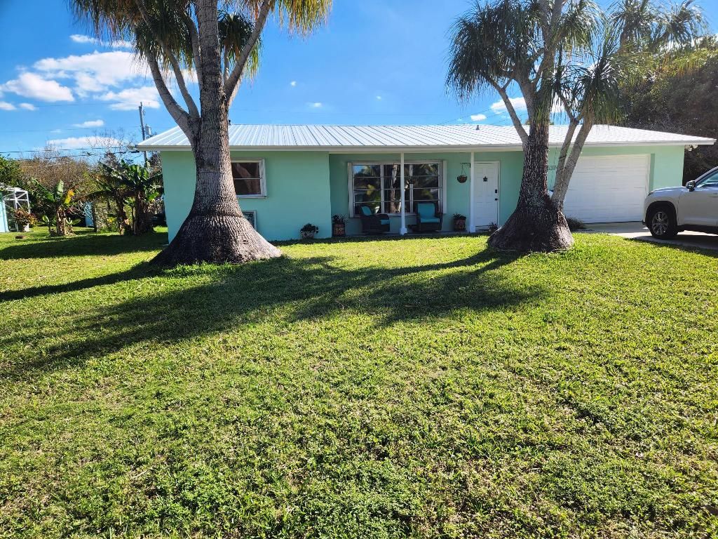 Photo of 5374 SE Harbor Terrace, Stuart, FL 34997 (MLS # R10956827)