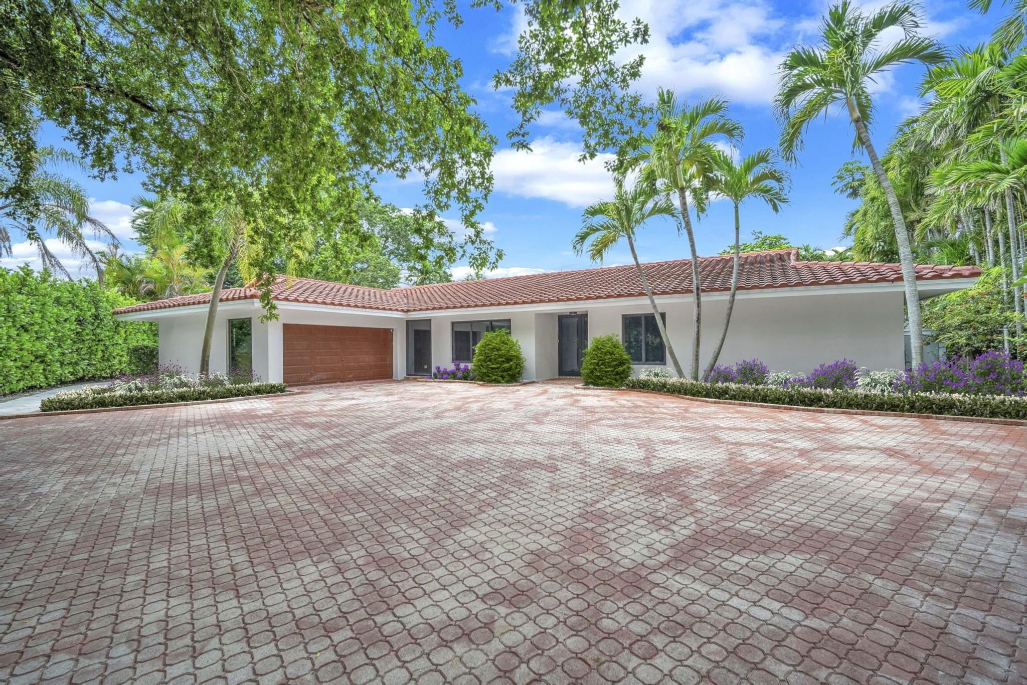 2800 Palmer Drive, Hollywood FL 33021