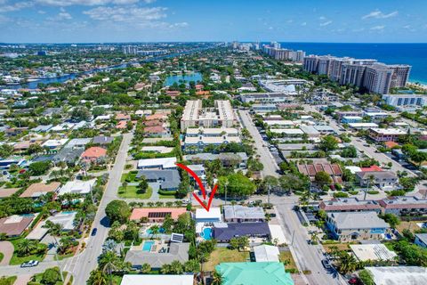 Single Family Residence in Lauderdale By The Sea FL 221 Washingtonia Ave Ave 8.jpg