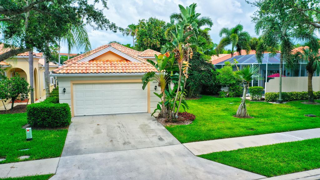 Photo of 2035 Valencia Drive, Delray Beach, FL 33445 (MLS # R10802646)