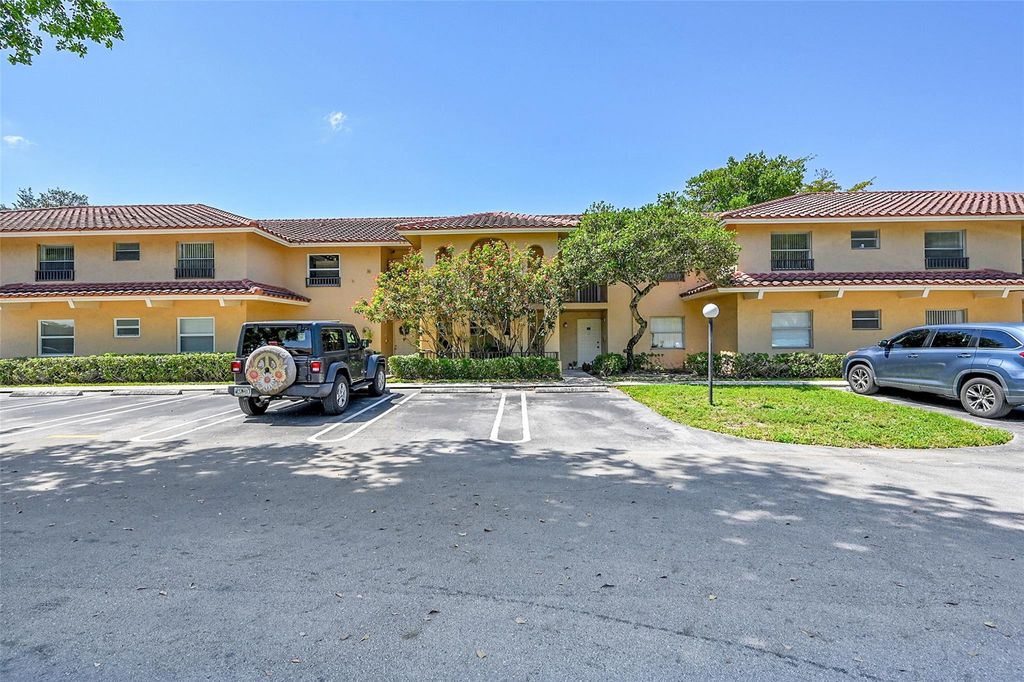 Photo of 9186 NW 40th Street #9186, Coral Springs, FL 33065 (MLS # F10504334)