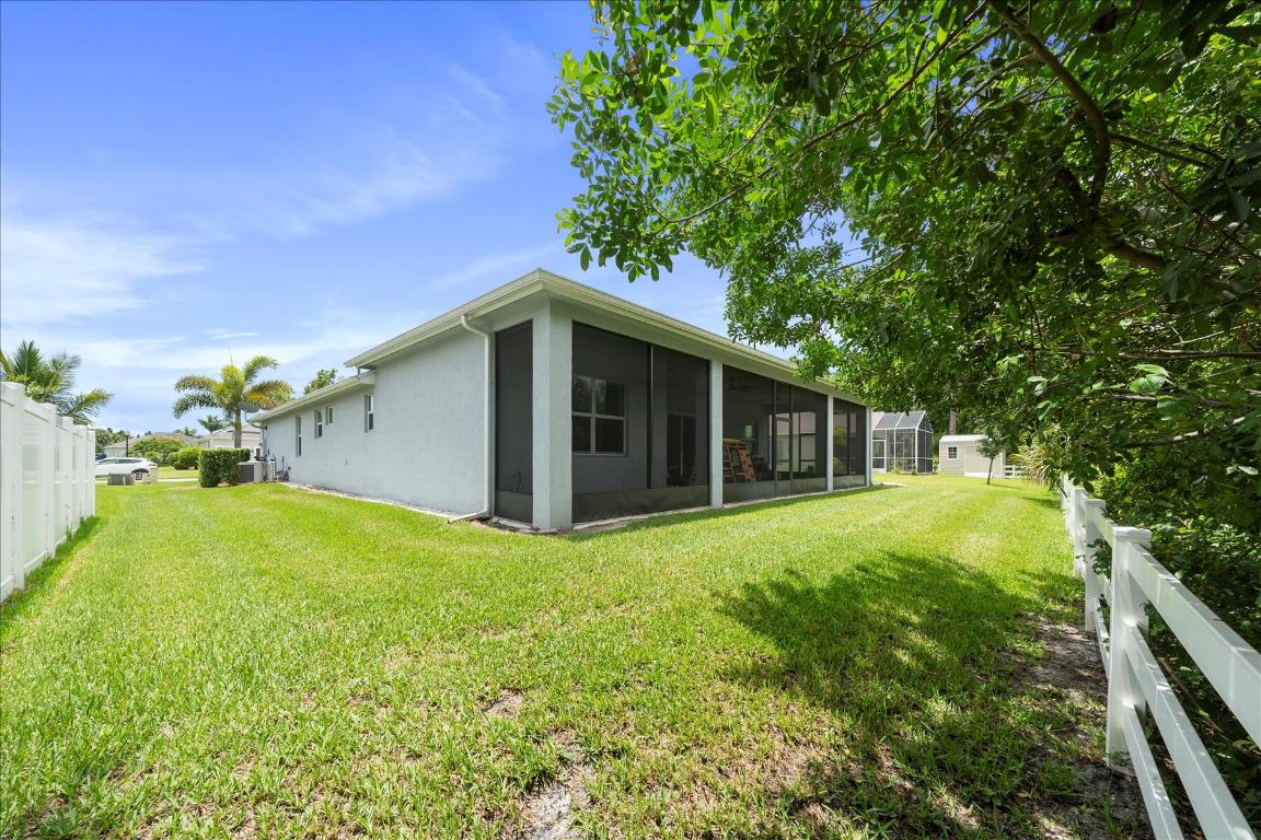 HUNTINGTON PLACE - Residential