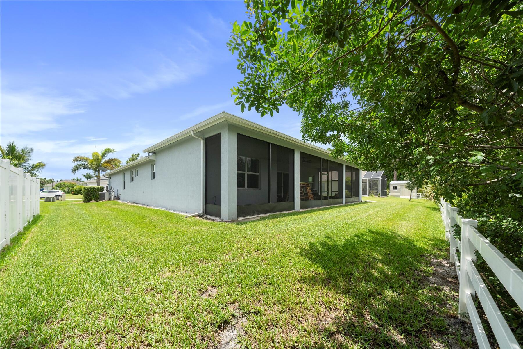 HUNTINGTON PLACE - Residential