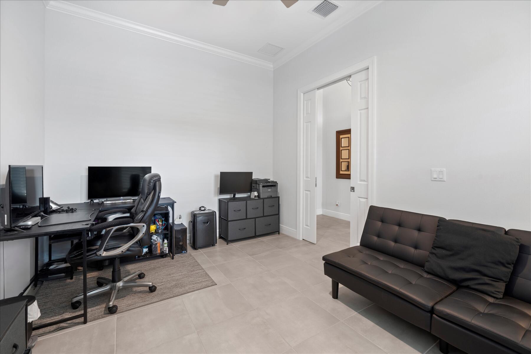 HUNTINGTON PLACE - Residential