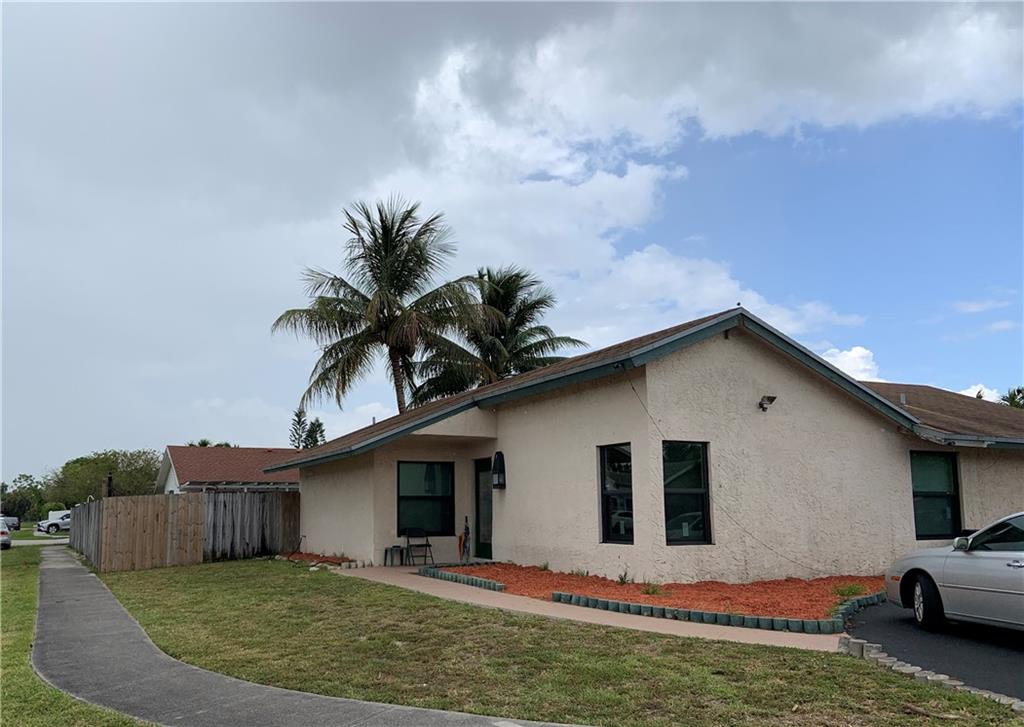 North Lauderdale Village - Residential