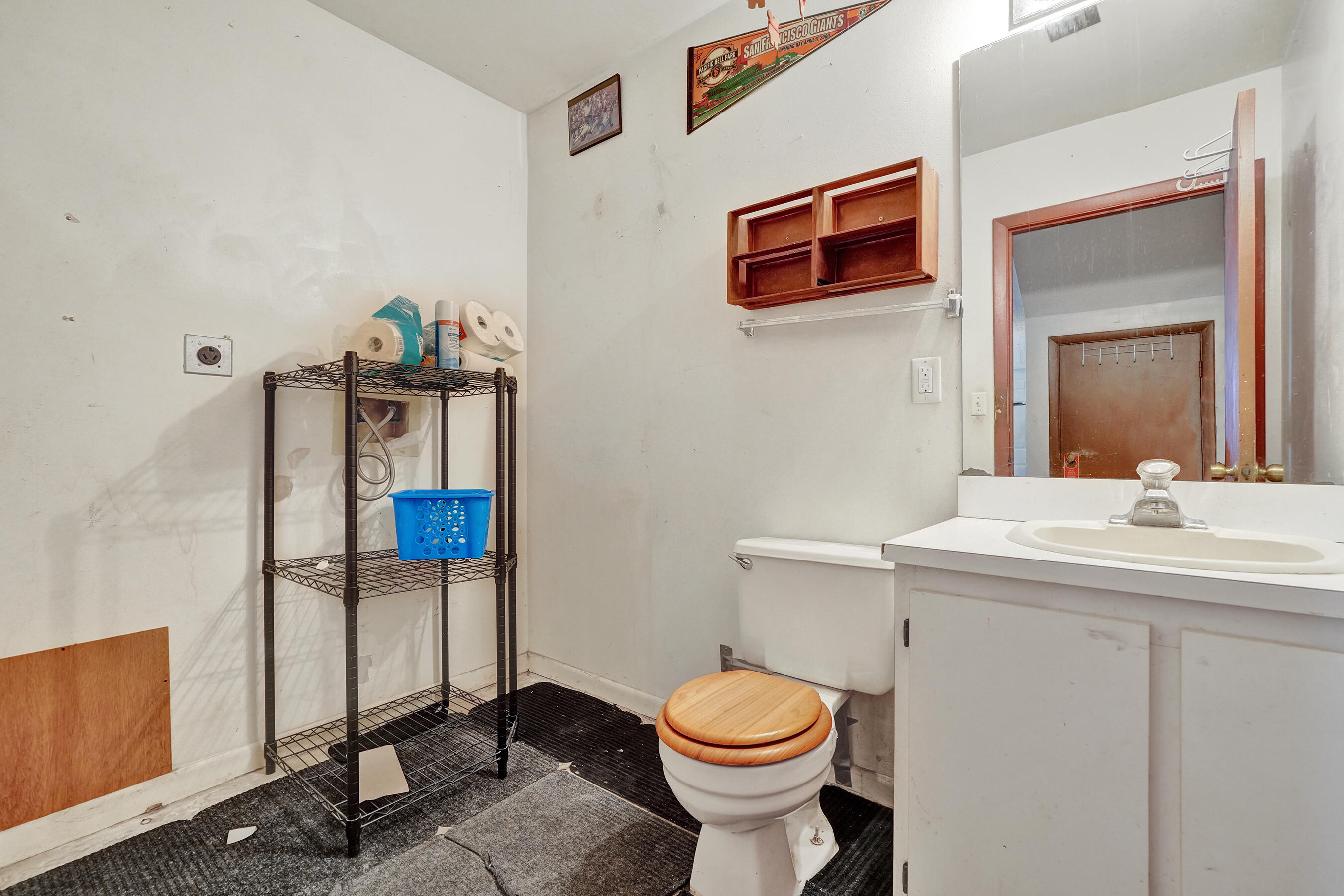 CANAL LAKE - Residential