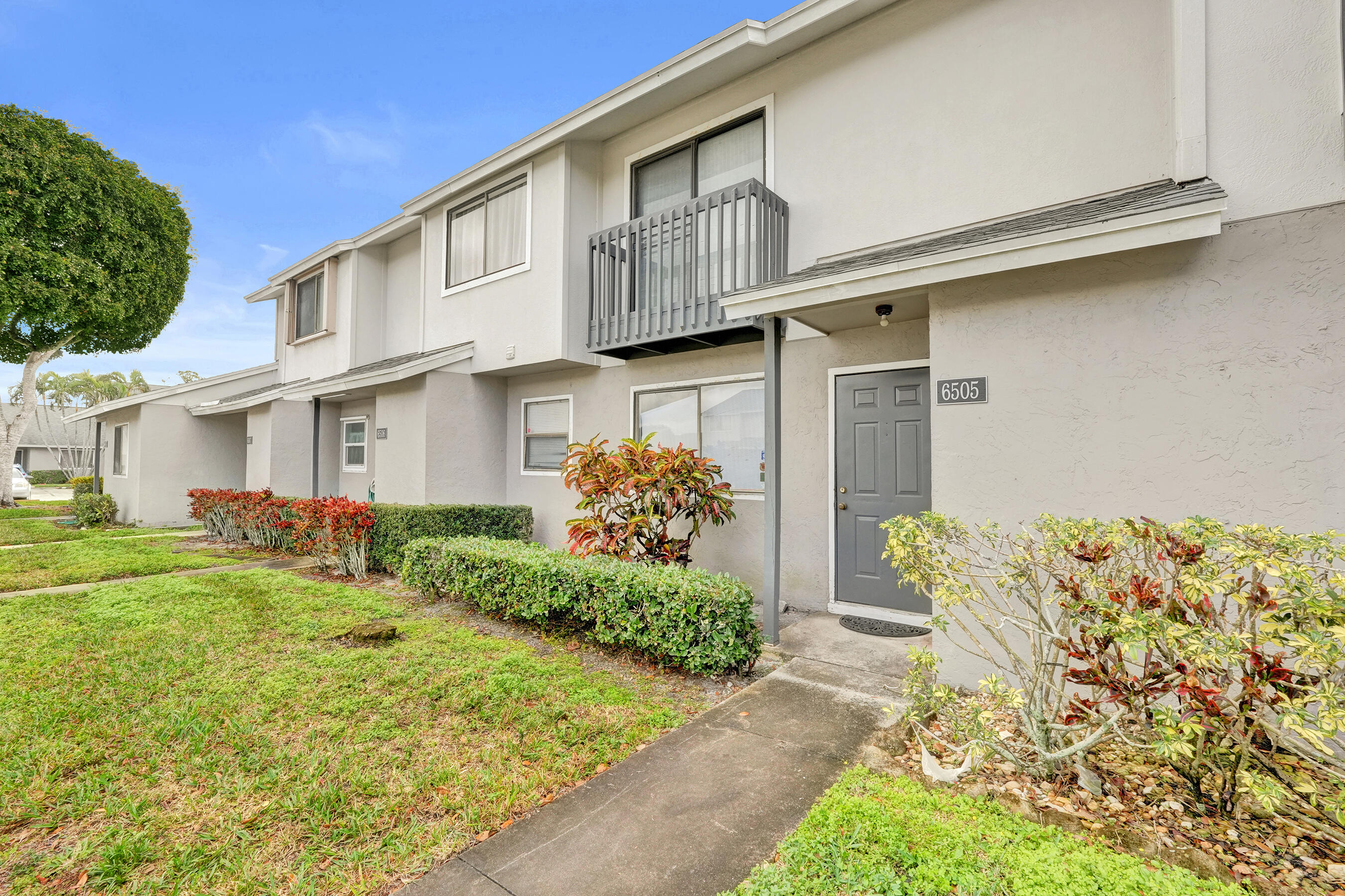 CANAL LAKE - Residential