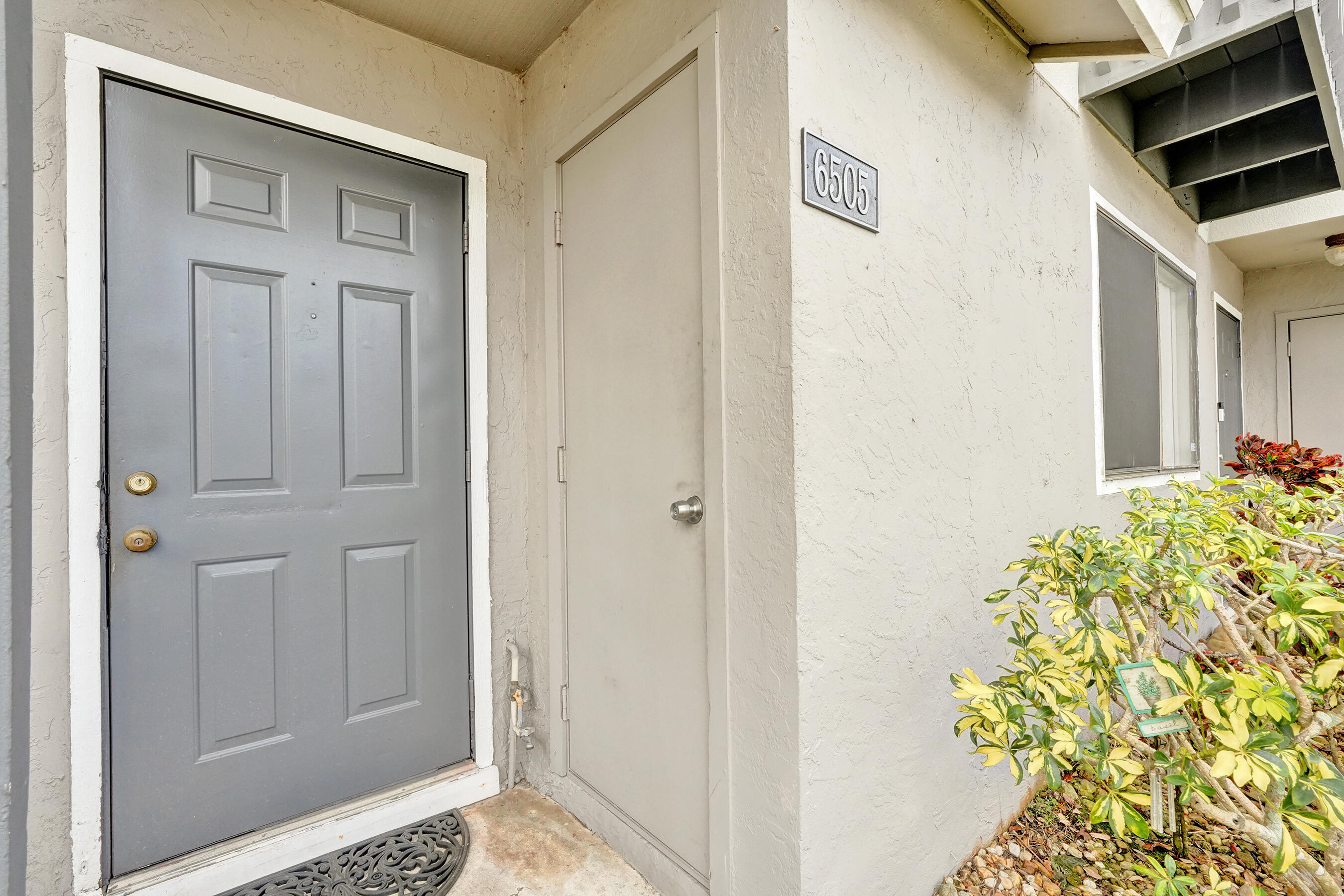 CANAL LAKE - Residential