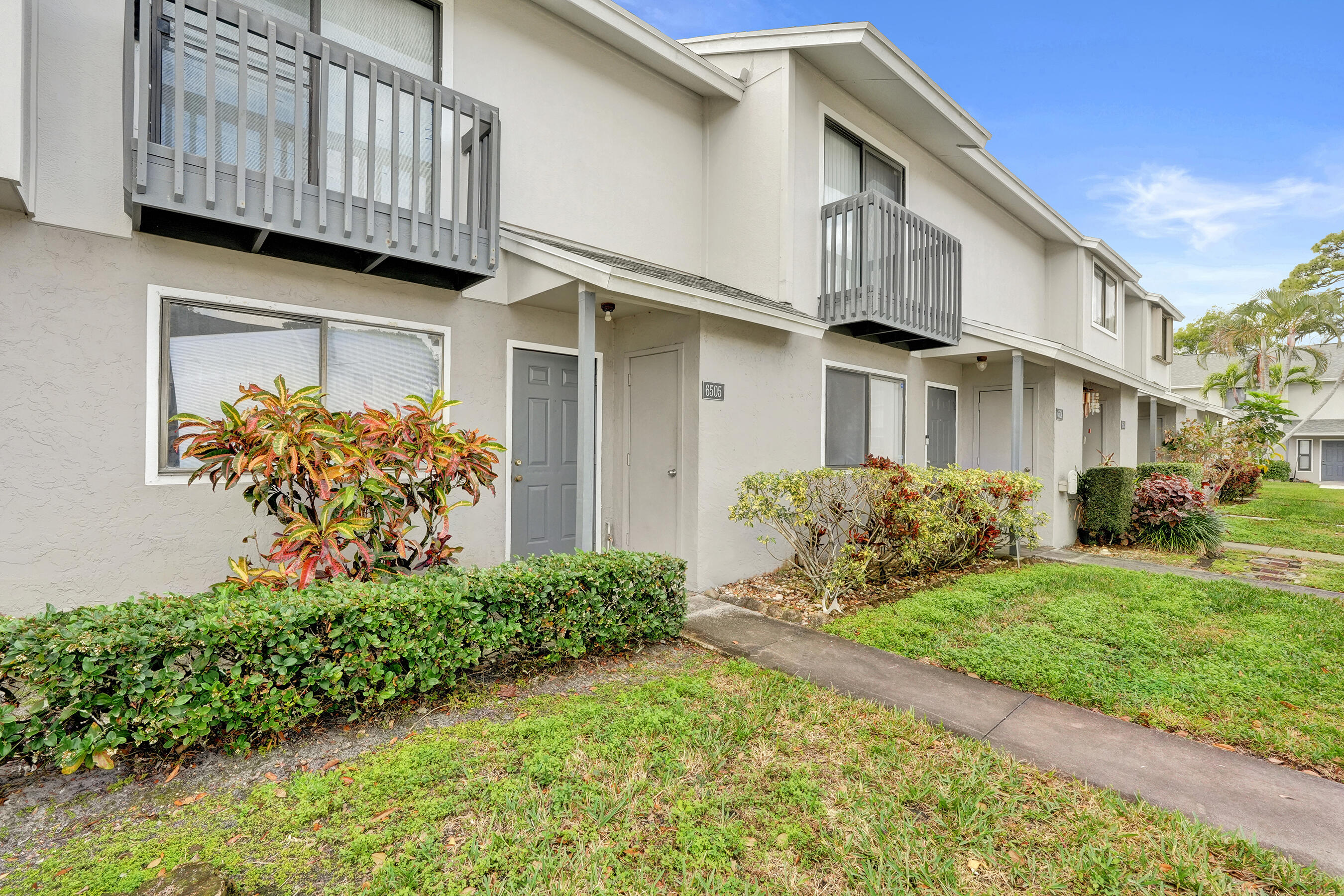 CANAL LAKE - Residential