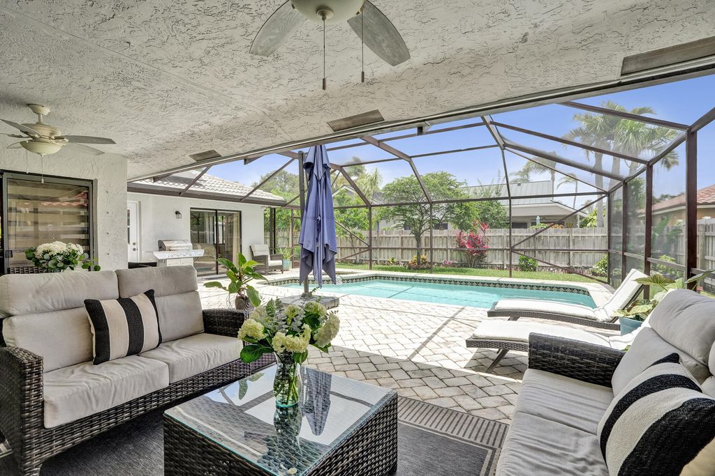 Photo of 5147 NW 59th Way, Coral Springs, FL 33067 (MLS # B26034834)