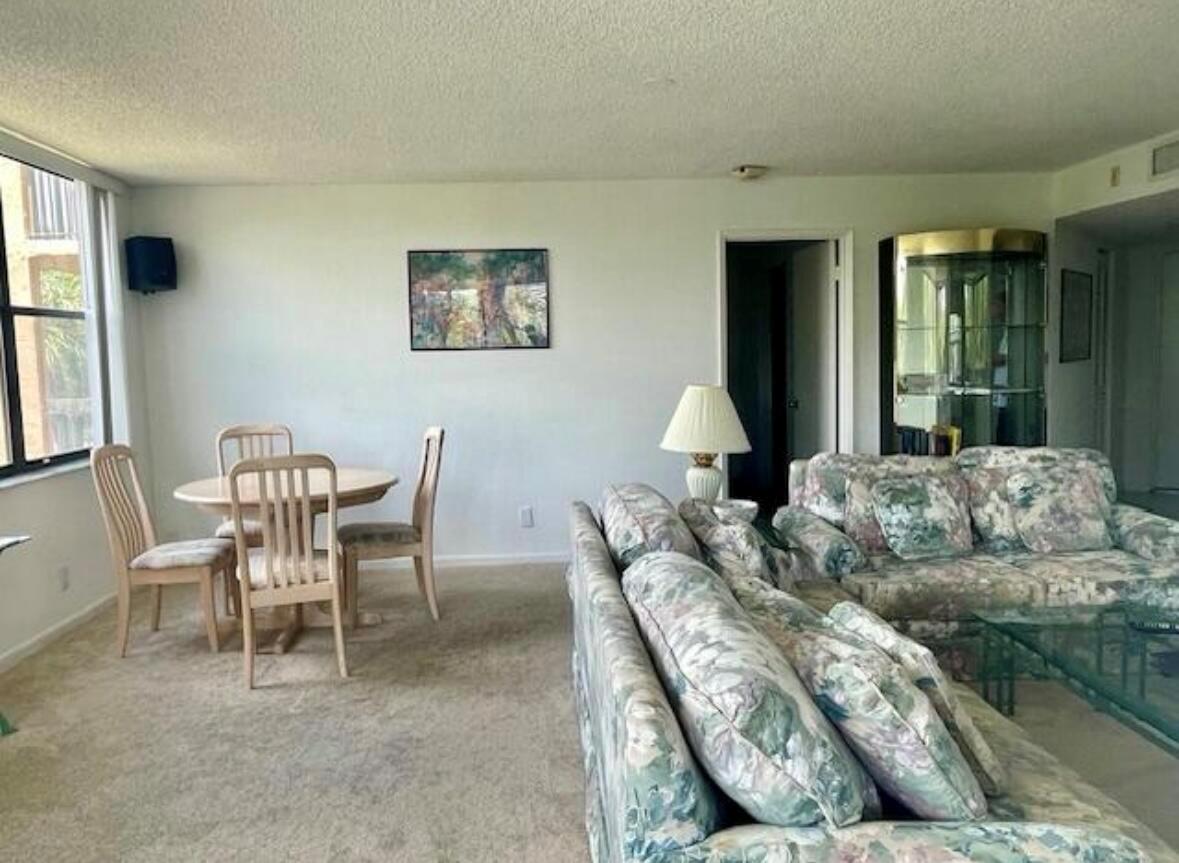 LAVERS DELRAY RACQUET CLU - Residential