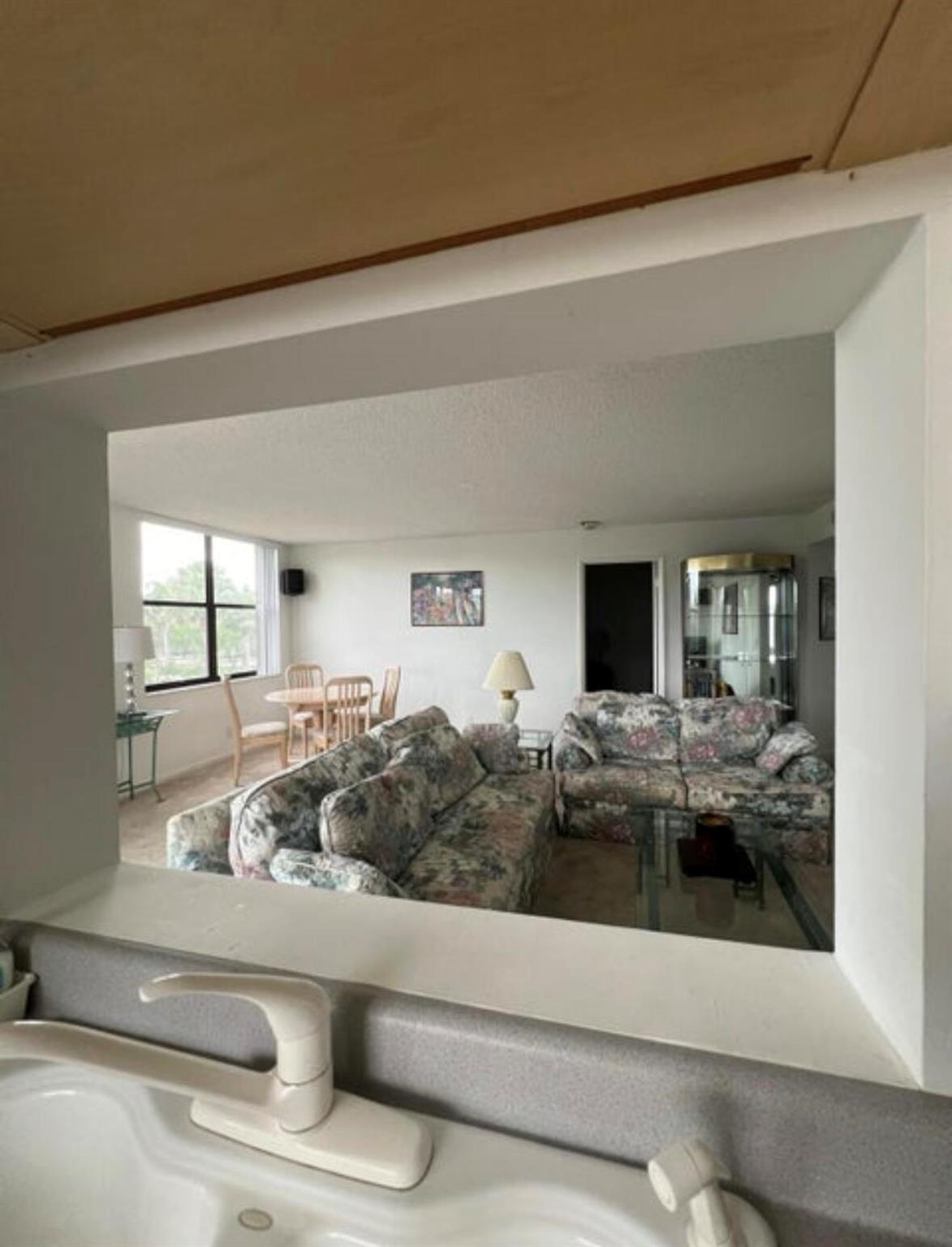 LAVERS DELRAY RACQUET CLU - Residential