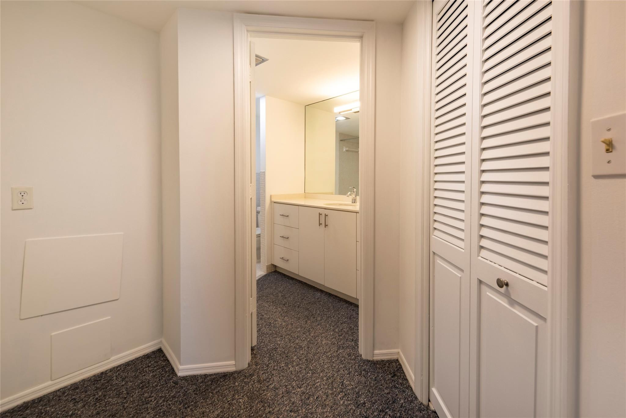 Wilshire East - Residential