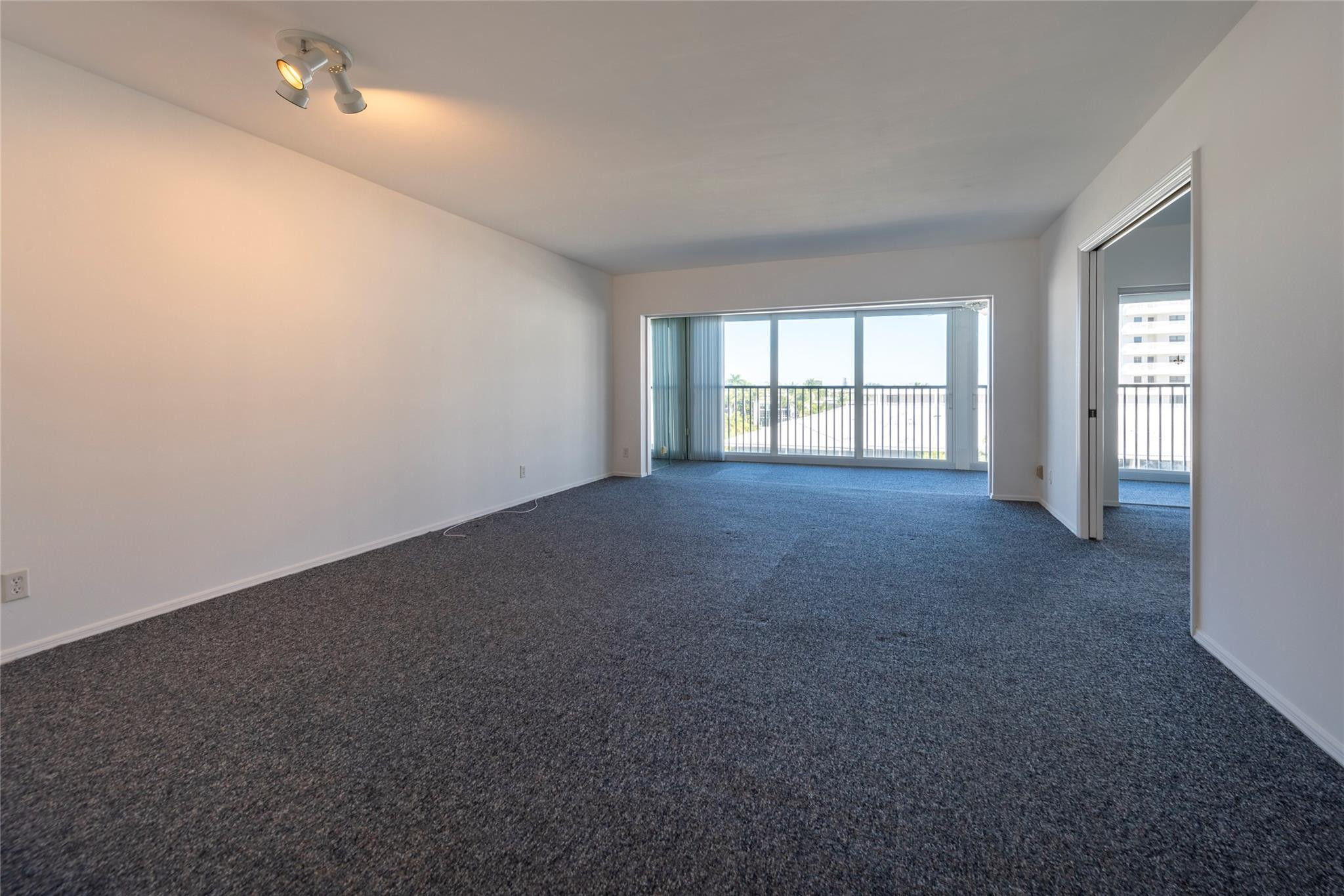 Wilshire East - Residential