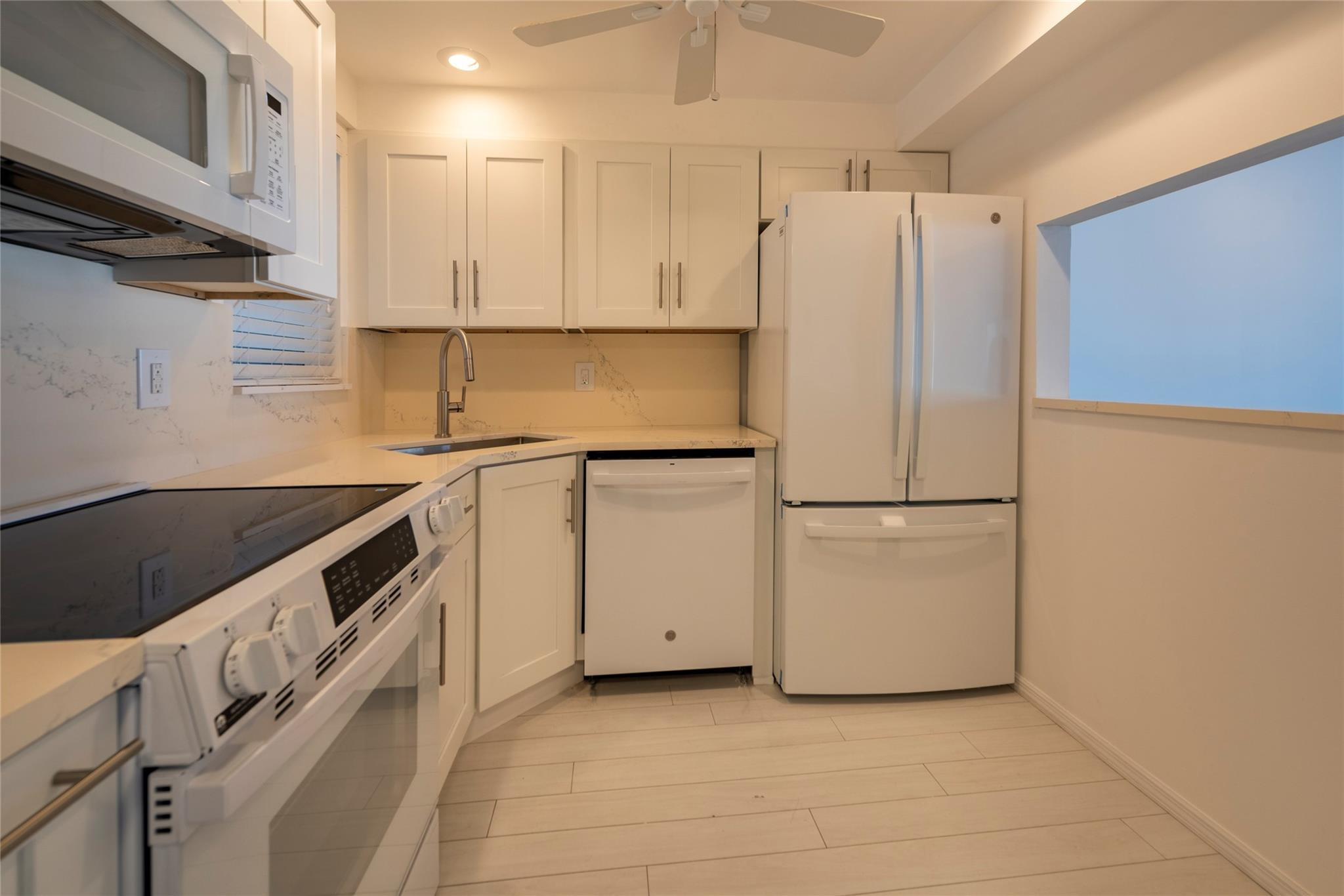 Wilshire East - Residential