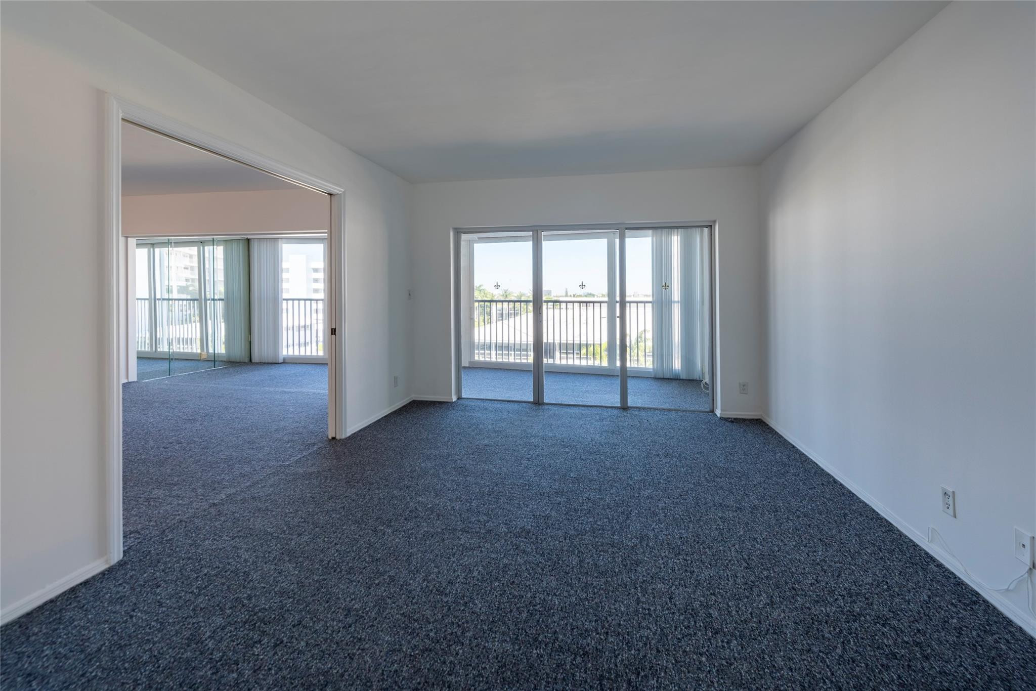 Wilshire East - Residential