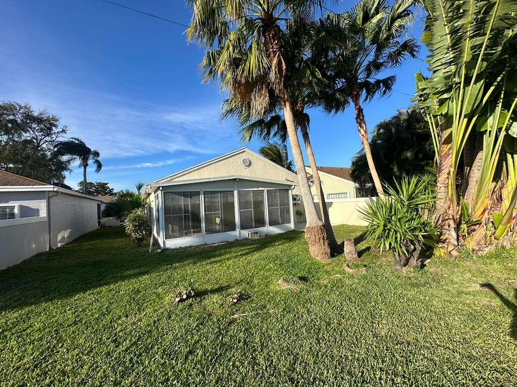 PINE RIDGE AT DELRAY BEACH - Residential