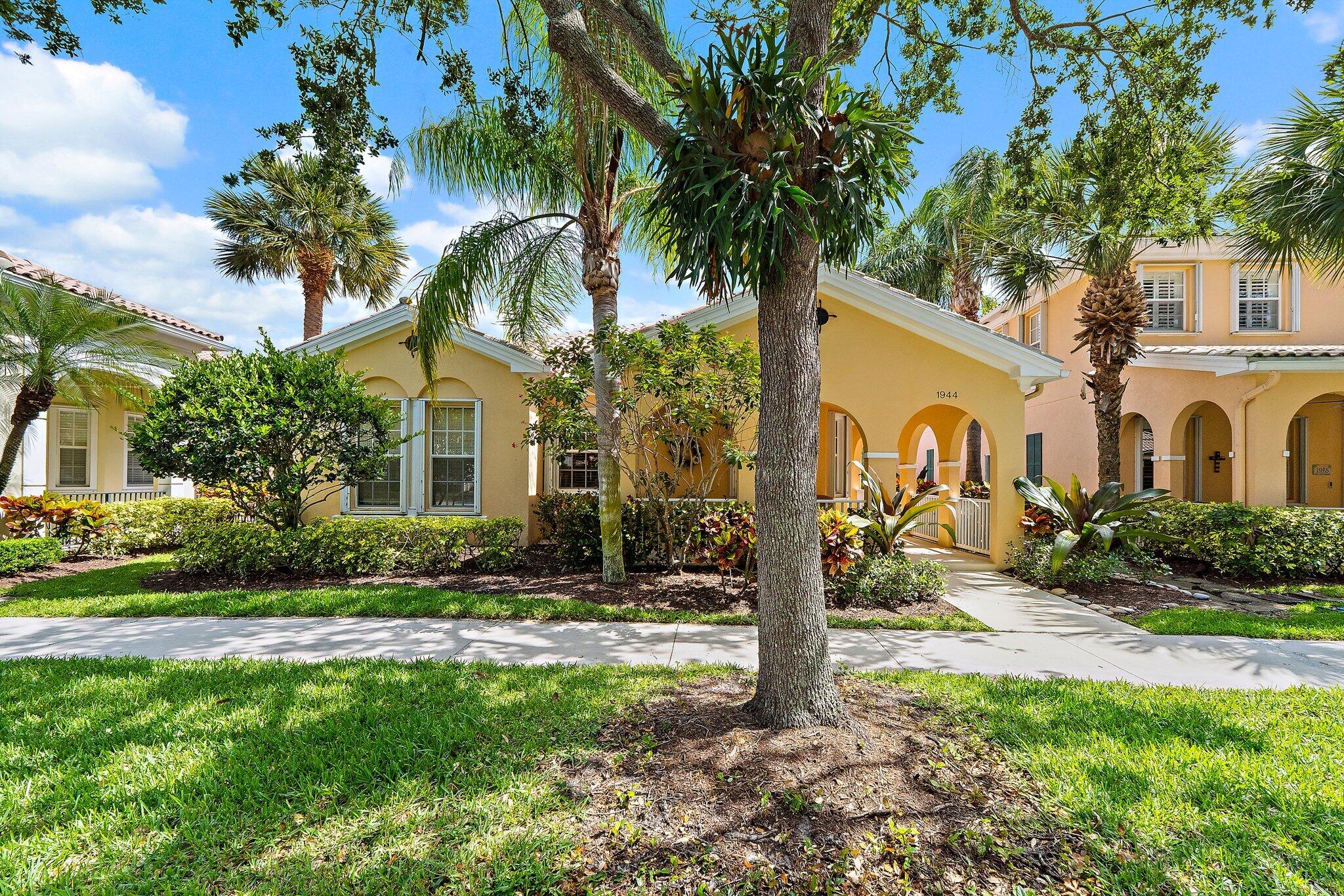 TUSCANY AT ABACOA - Residential