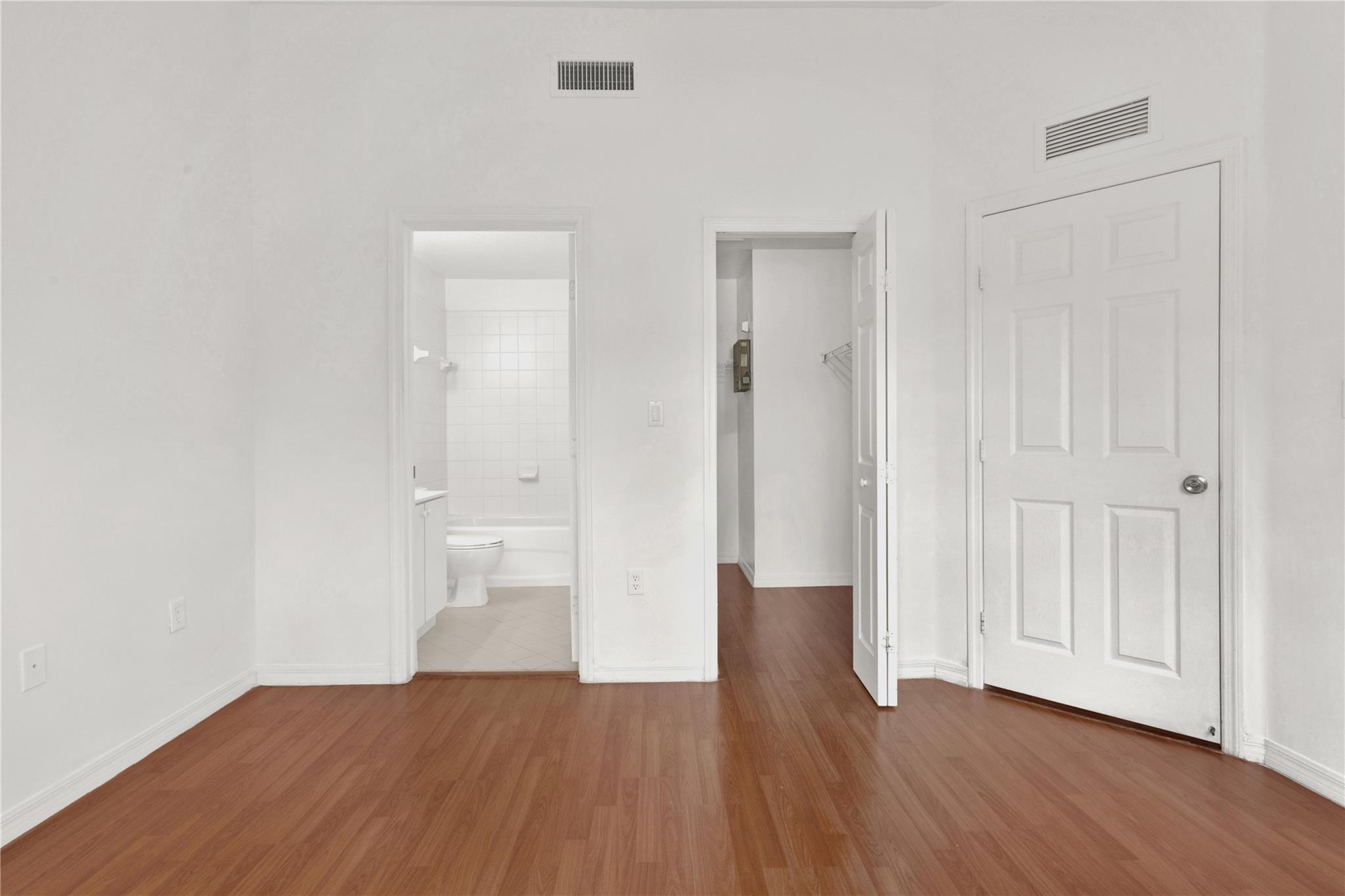 VENETIA GARDENS - Residential