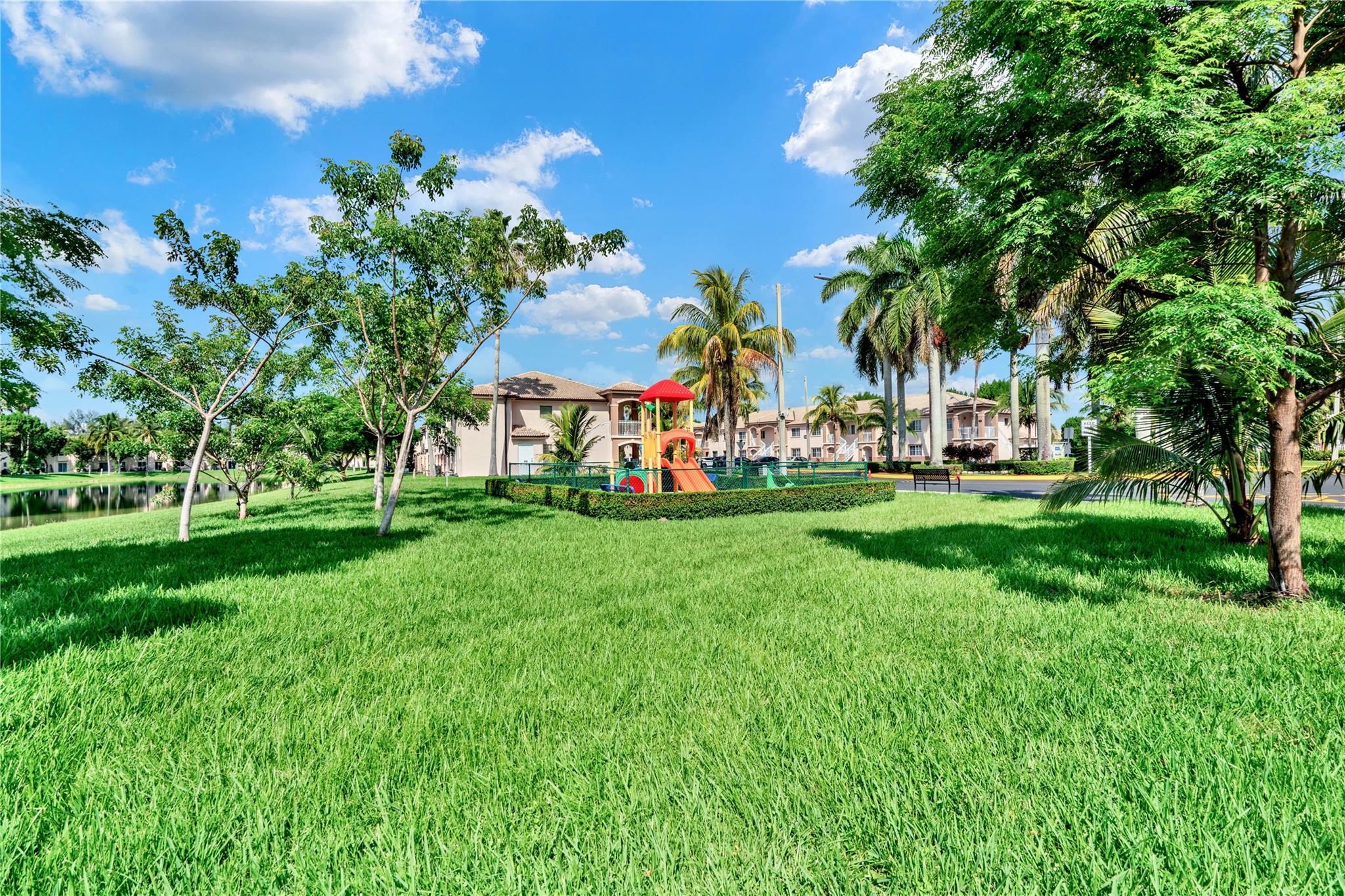 VENETIA GARDENS - Residential